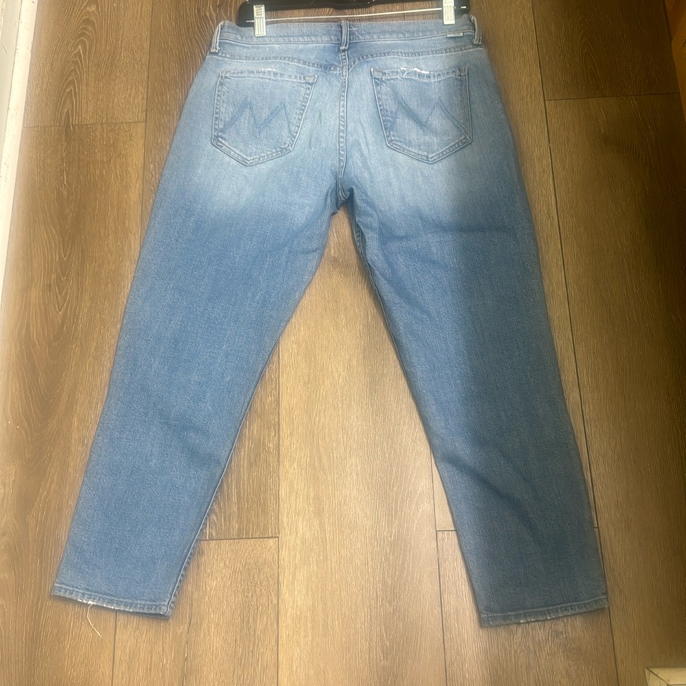 MOTHER ankle jeans in size 28.”